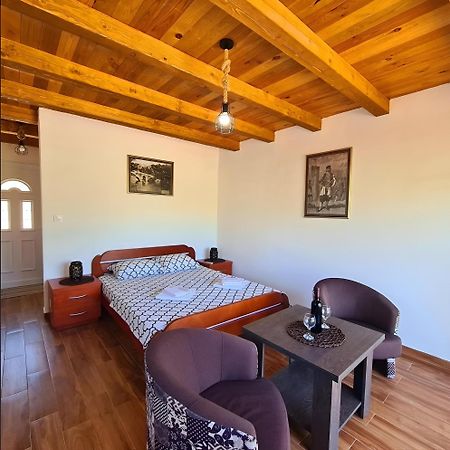 S&M Apartments Rijeka Crnojevića Dış mekan fotoğraf