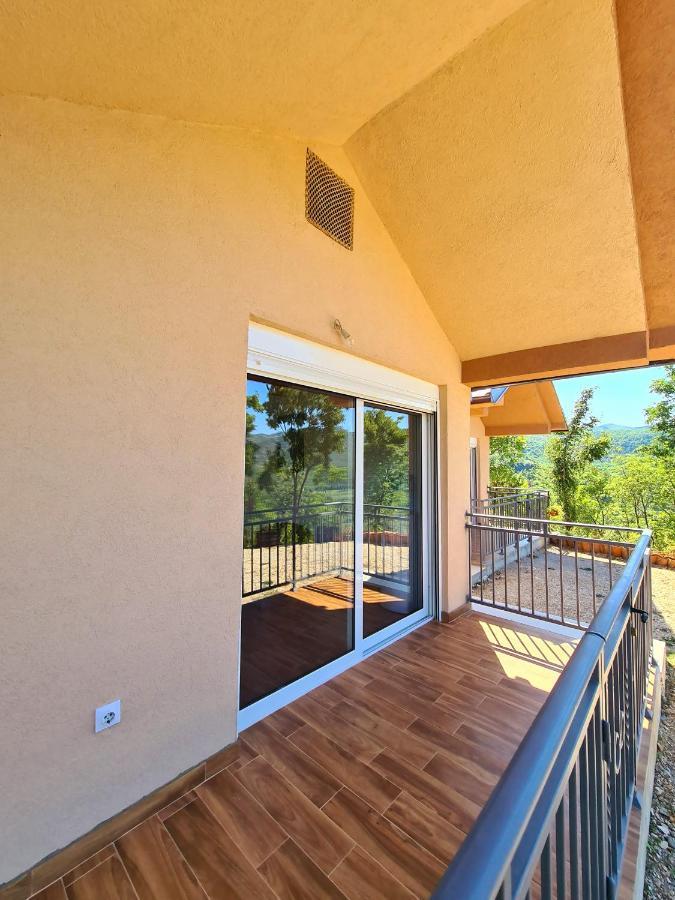 S&M Apartments Rijeka Crnojevića Dış mekan fotoğraf