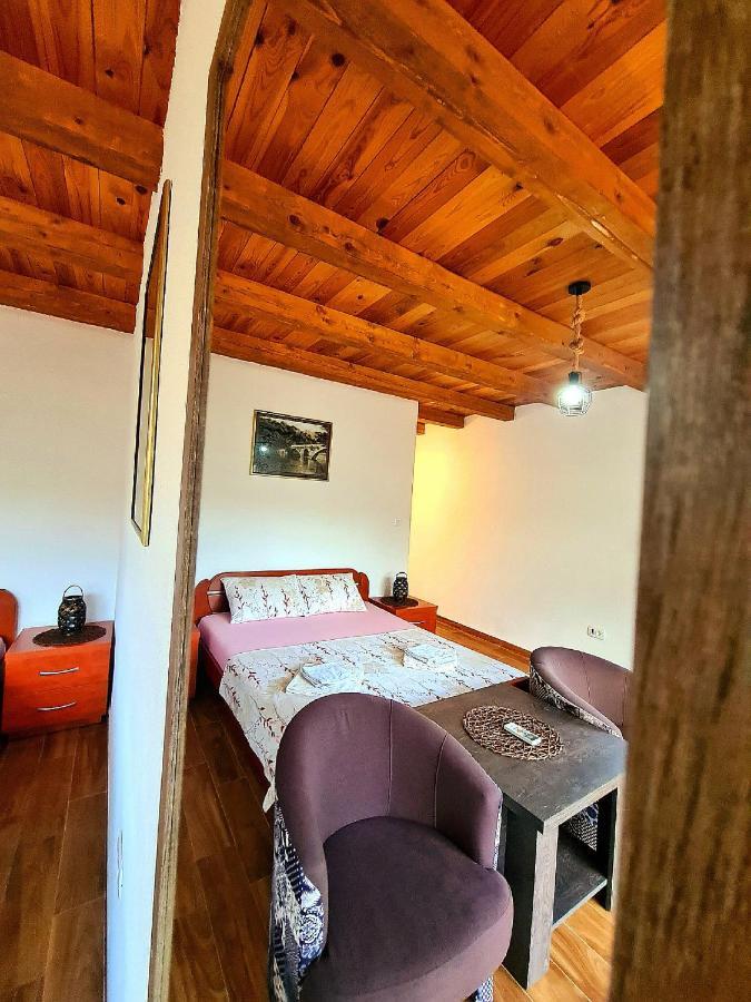 S&M Apartments Rijeka Crnojevića Dış mekan fotoğraf