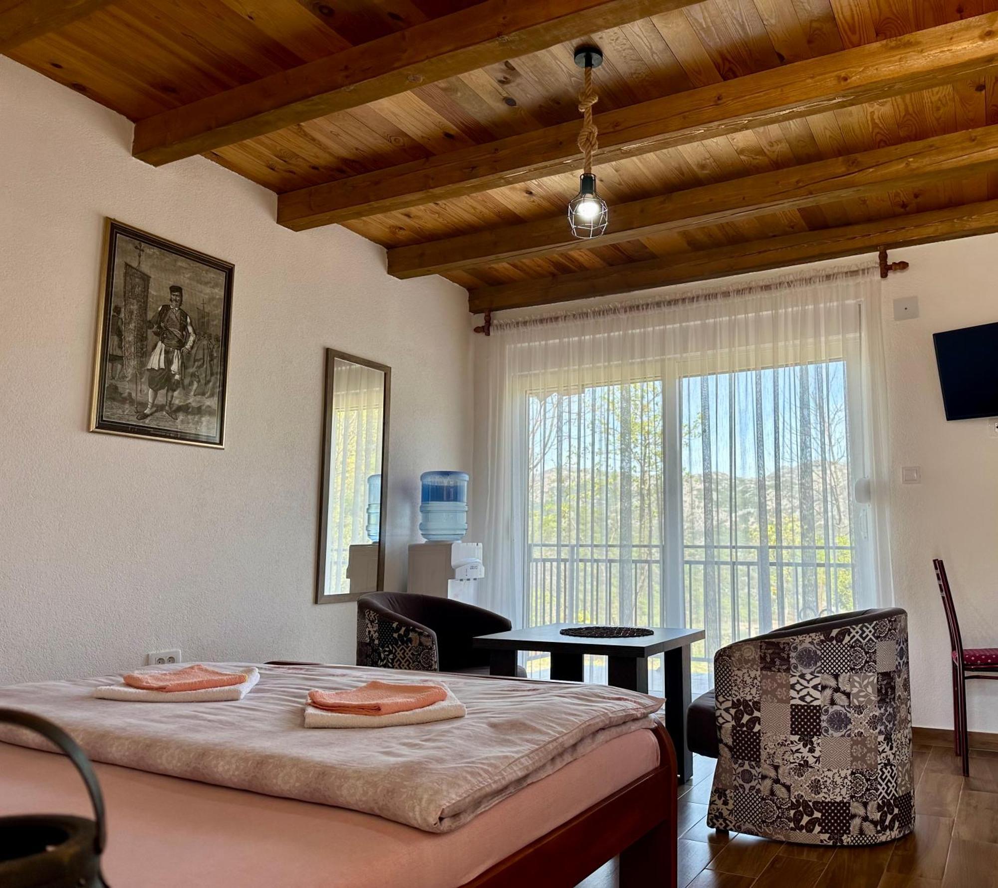 S&M Apartments Rijeka Crnojevića Dış mekan fotoğraf