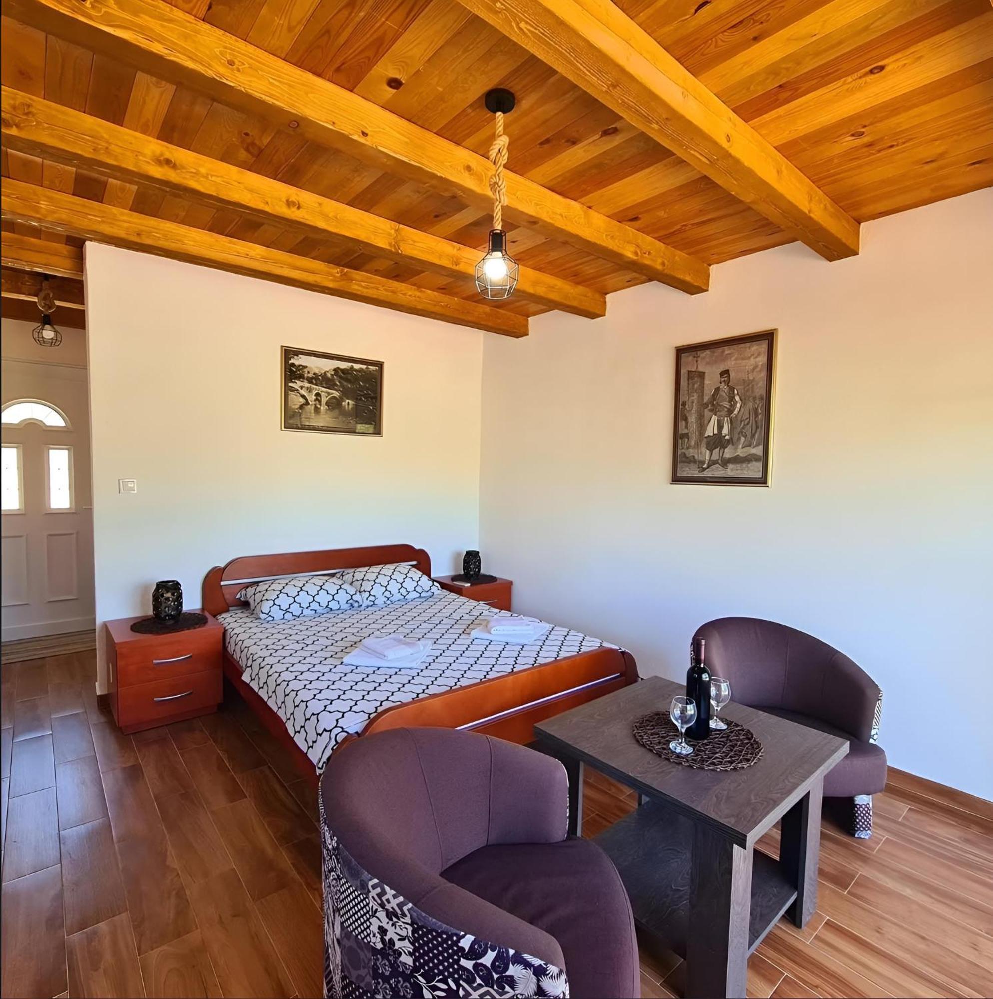 S&M Apartments Rijeka Crnojevića Dış mekan fotoğraf